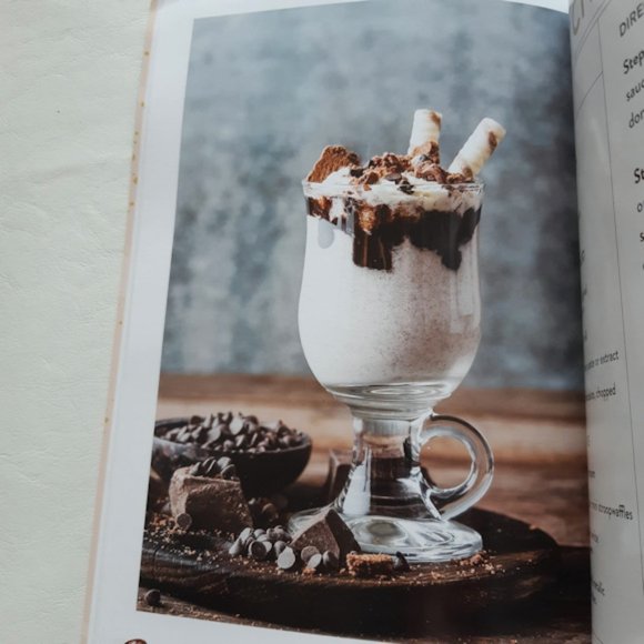 BAILEY'S Recipe Book - Picture 4 of 5